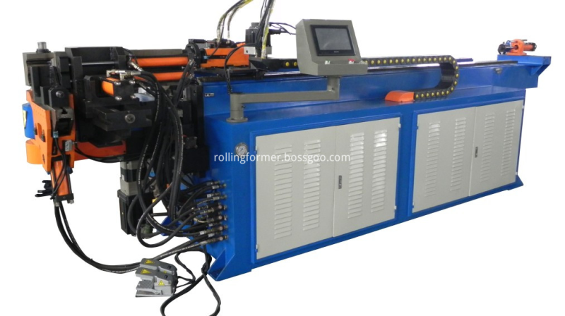 CNC tube bender: bending head with tubes being formed