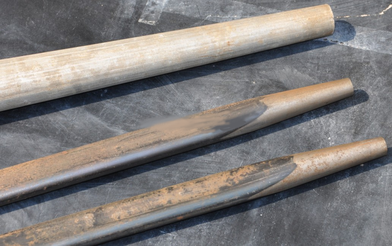 Taper pipe end cone former: tapered steel rods