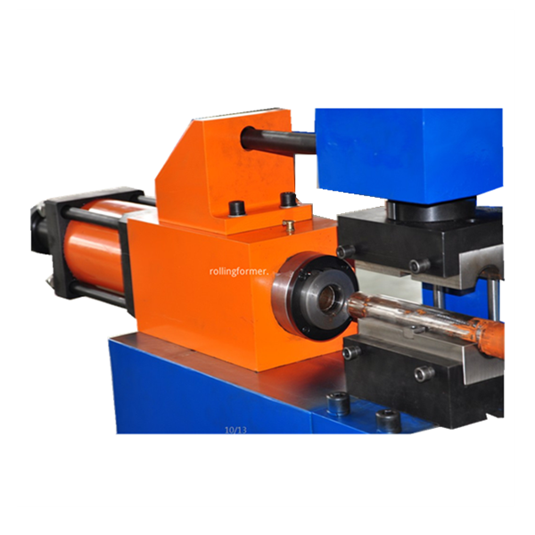 Tube diameter reducing machine: hydraulic unit pressing the pipe end into the die