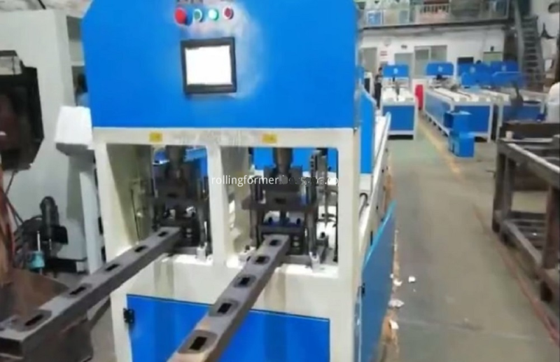 Double station holes profile channel punching machine: two punching stations with the tube