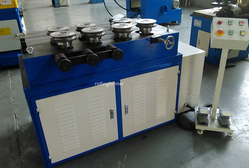 7 rollers greenhouse tube bender in the workshop