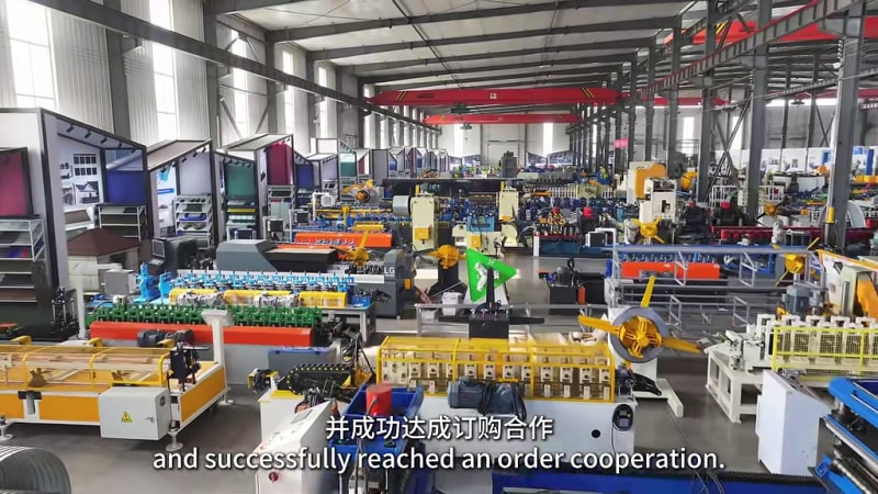 Kazakhstan customer visiting the Zhongtuo factory workshop