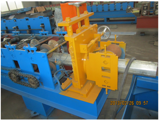 Octagonal pipe roll forming machine in the workshop