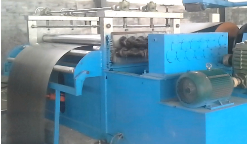Cut to length line: strip passing through the machine