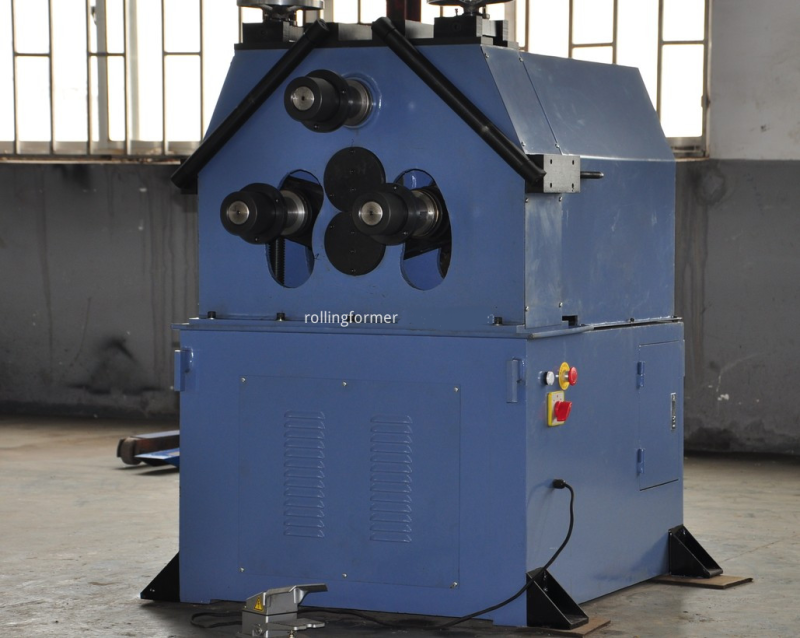 3 rolls bending machine for tube in the workshop