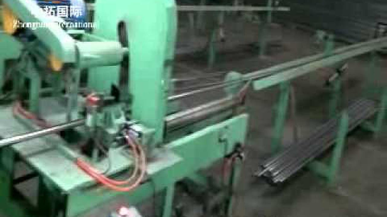 Pipe cutting section of stainless pipe making machine , China stainless pipe machine